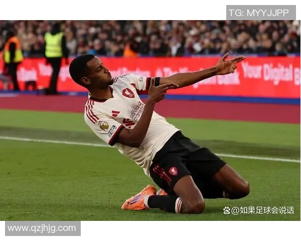 利物浦赛场突发小插曲裁判冷静应对全程处理方式引热议